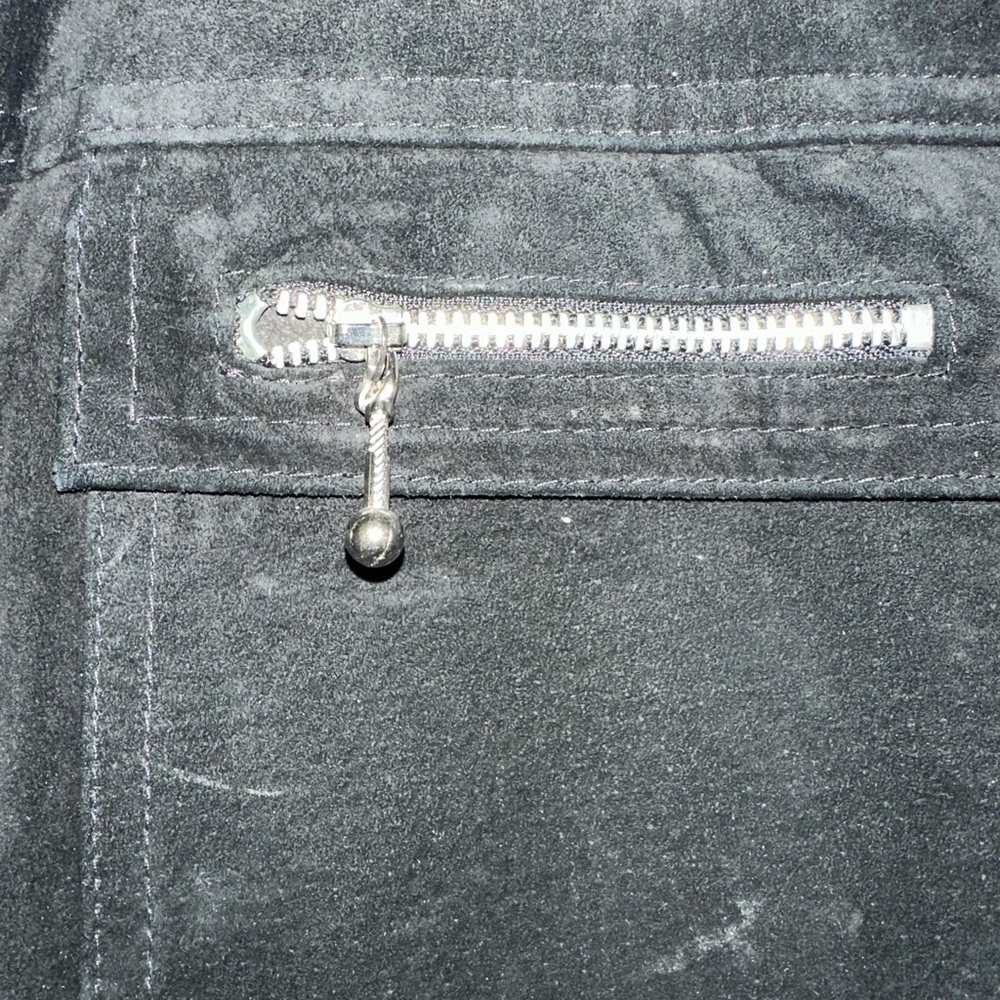 Cache black leather jacket with stretch sleeves - Picture 4 of 8